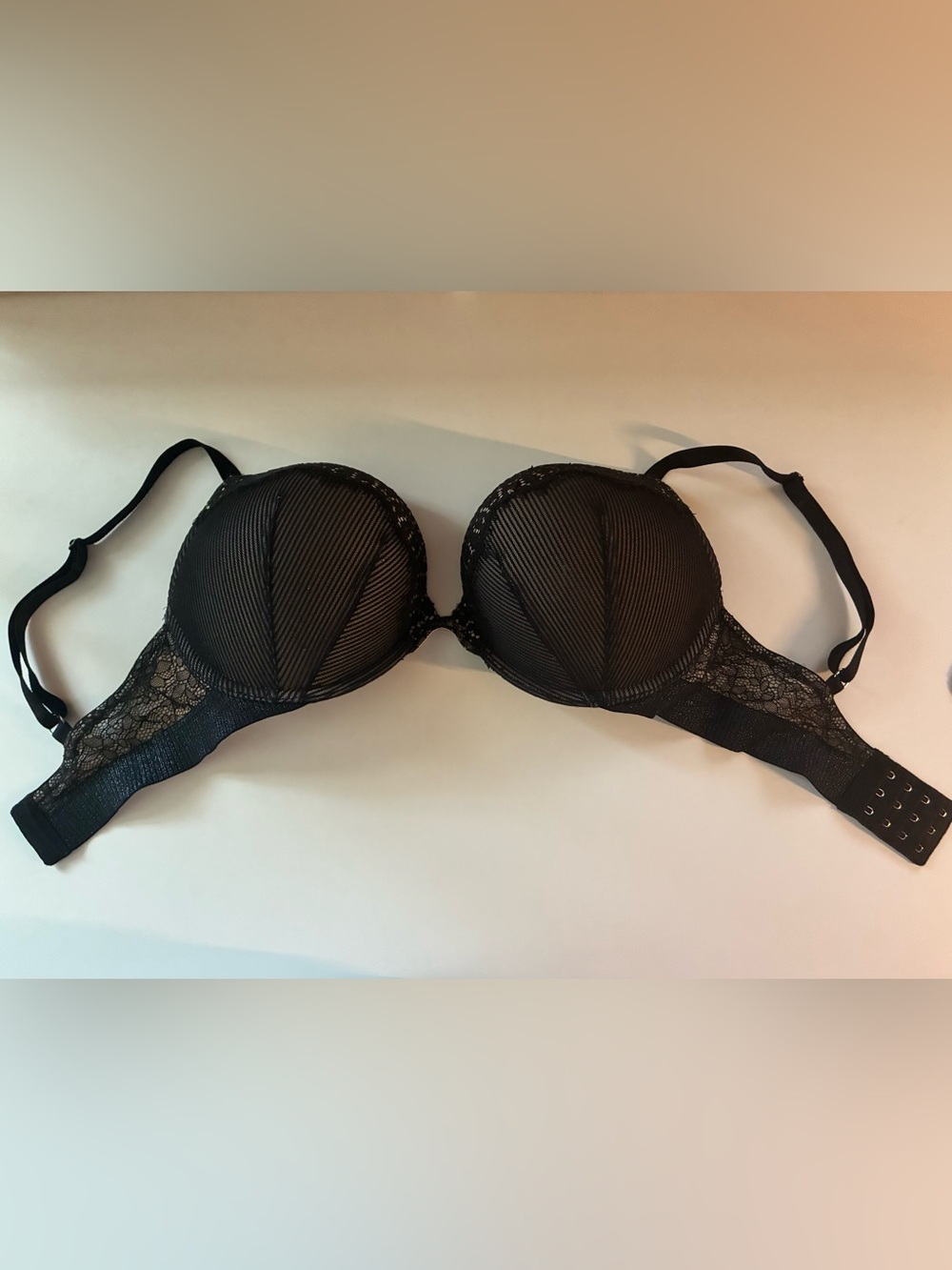 VS Bombshell Black Lace Super Push-Up Bra 32 DD